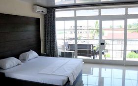 Metro Hotel
